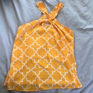 Cute summer top 💛